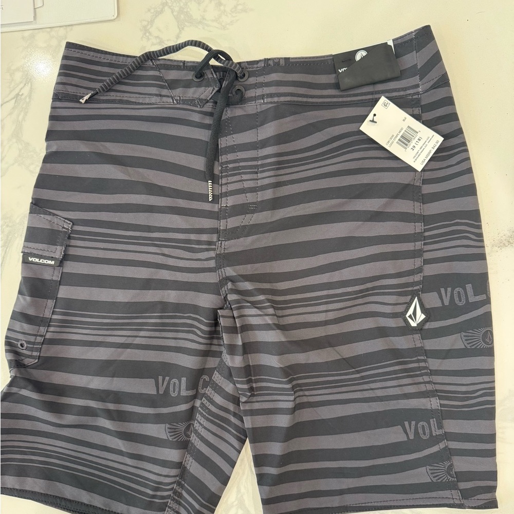 Volcom Men's Striped Swim Shorts - Black